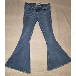FP Free People Super Flare Jeans Bell Bottoms Raw Hem Boho Hippie Blue Size 28